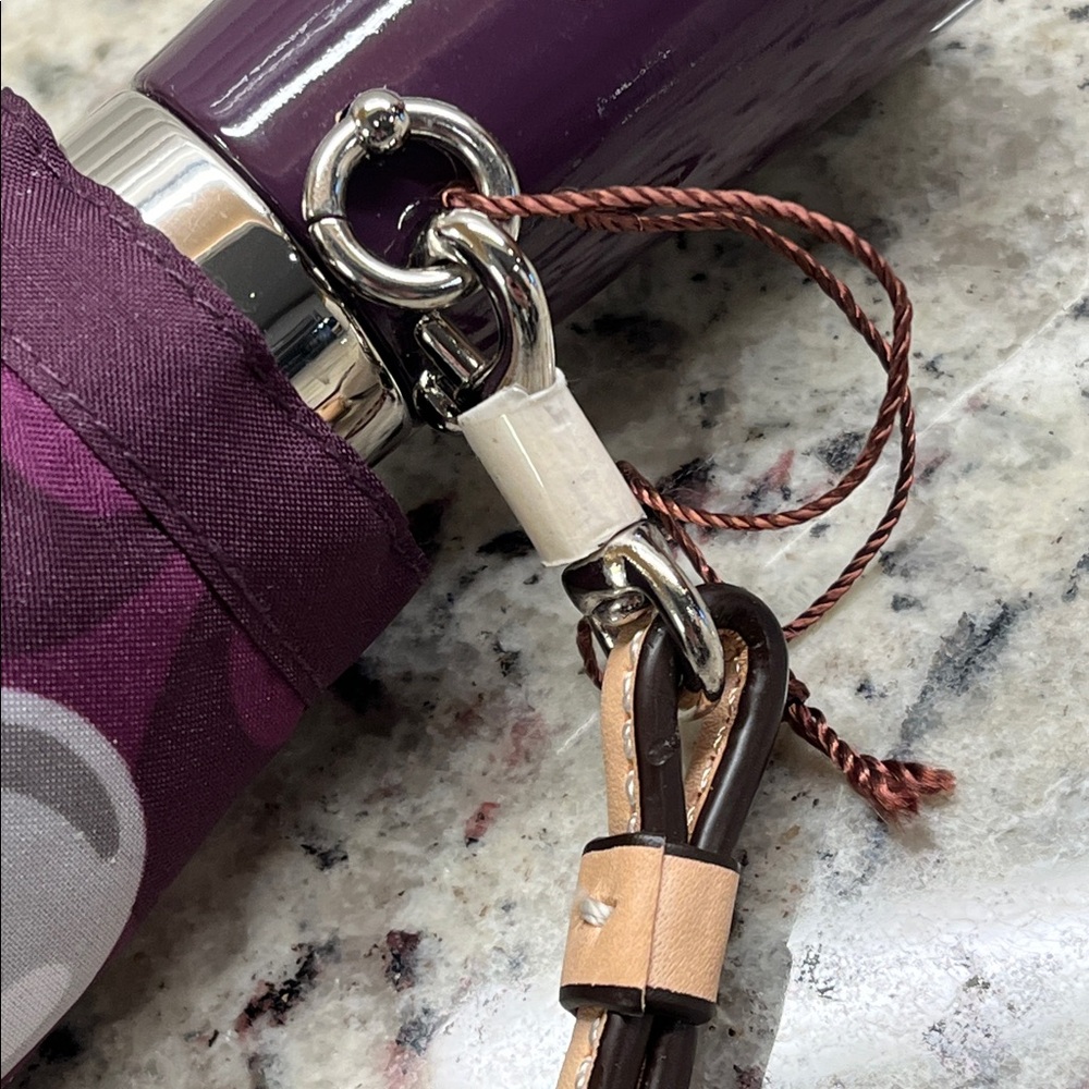Coach Signature Umbrella NWOT - Picture 4 of 7